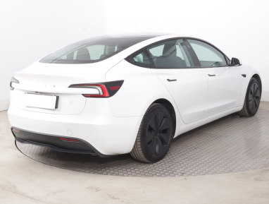 Tesla Model 3 - 2023