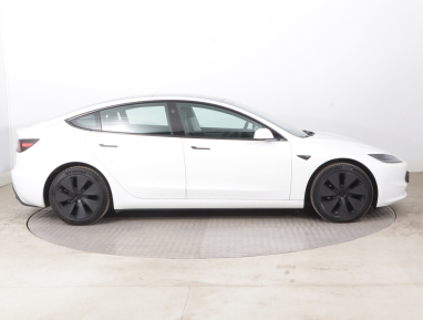 Tesla Model 3 - 2023