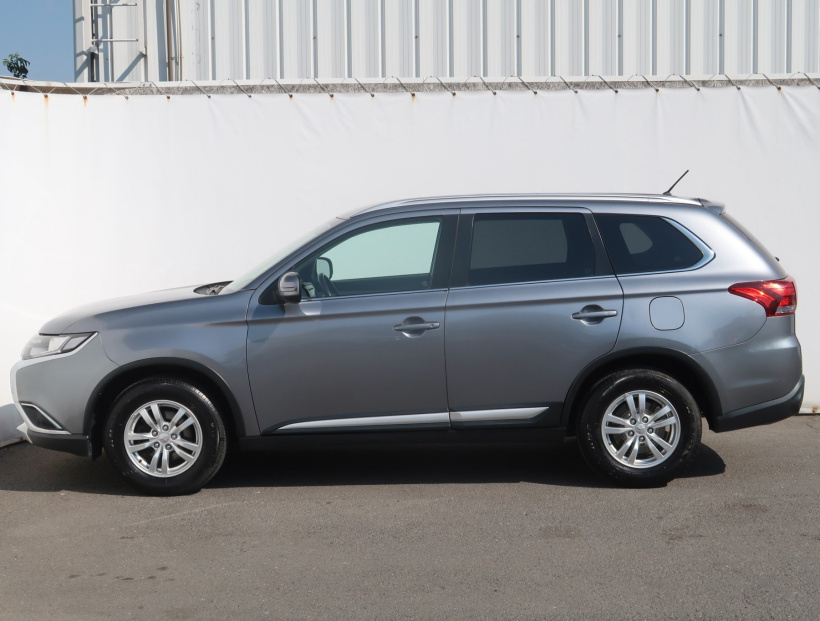 Mitsubishi Outlander, 2016