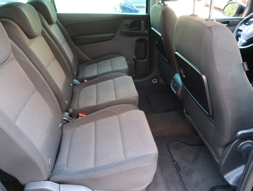 Volkswagen Sharan, 2011