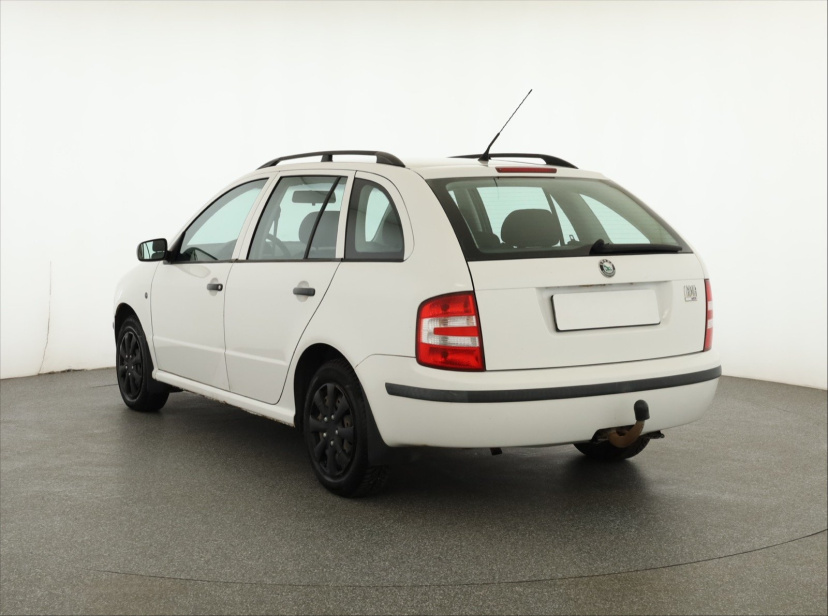 Škoda Fabia, 2004