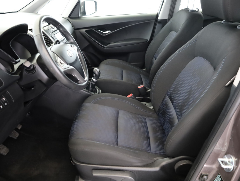 Hyundai ix20, 2011