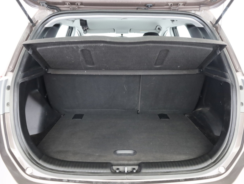 Hyundai ix20, 2011