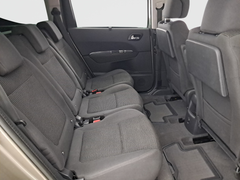 Peugeot 5008, 2013
