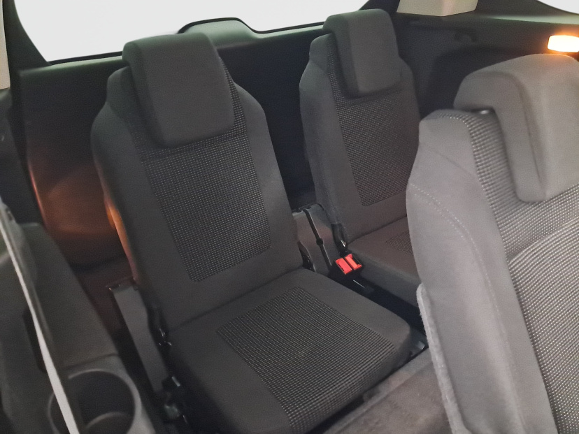 Peugeot 5008, 2013