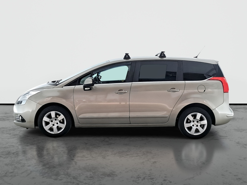 Peugeot 5008, 2013