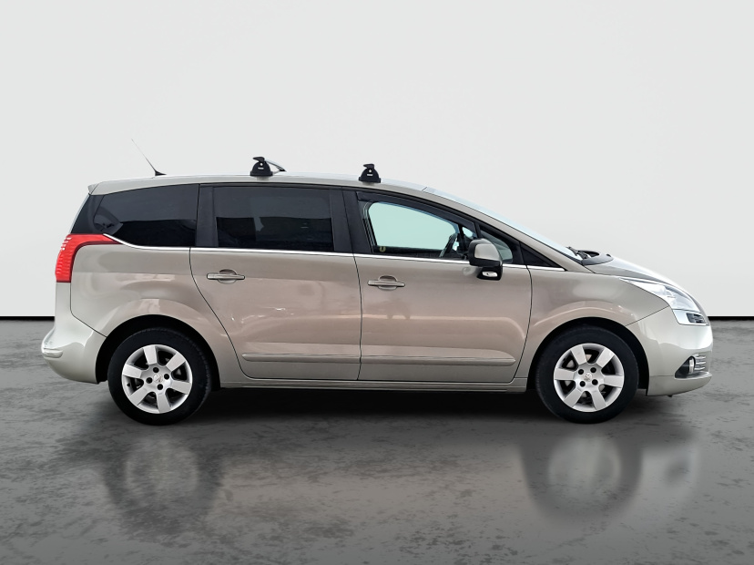 Peugeot 5008, 2013
