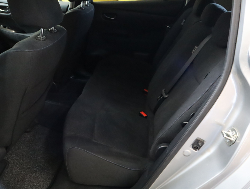 Nissan Leaf, 2015