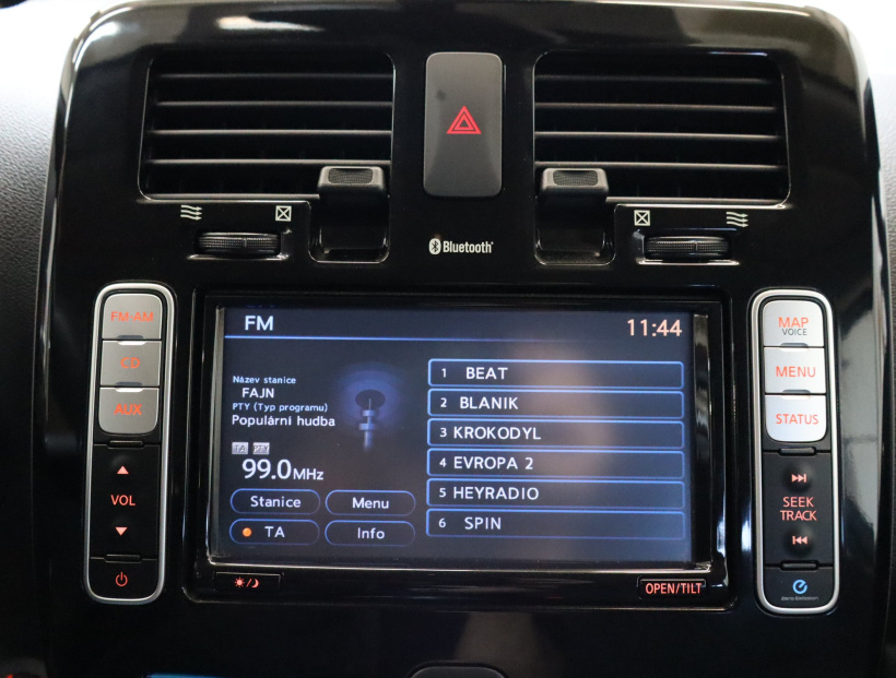 Nissan Leaf, 2015