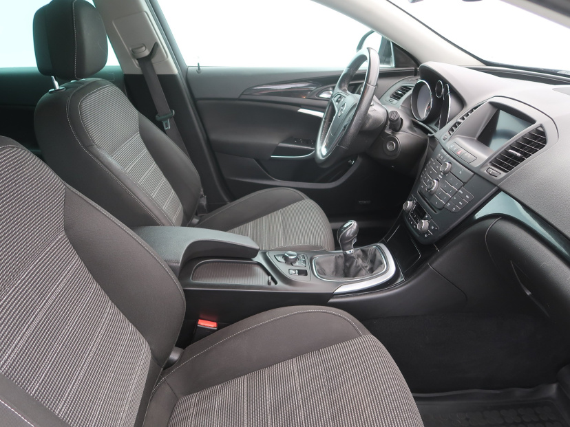 Opel Insignia, 2012