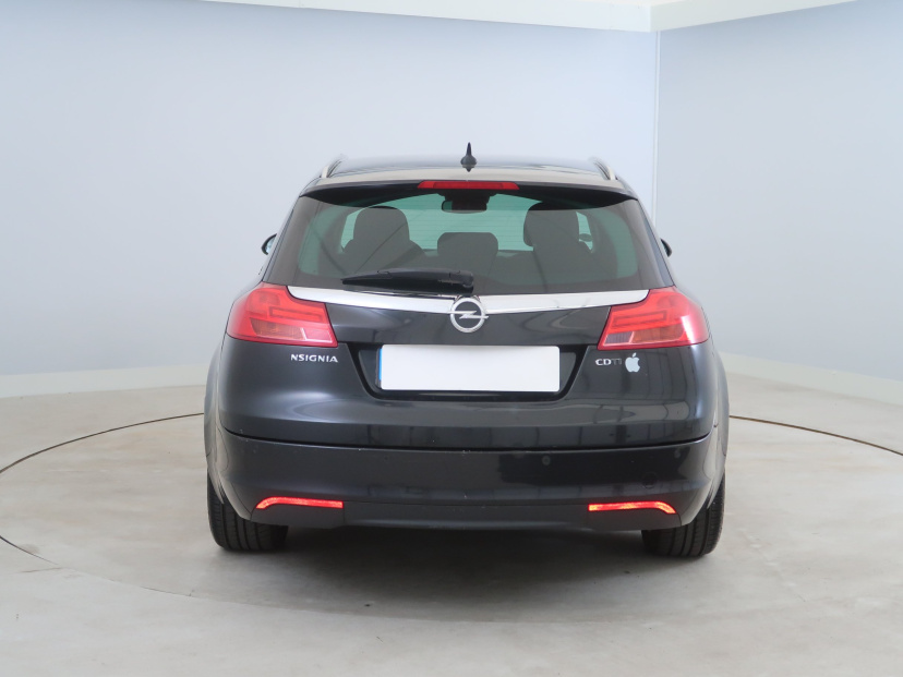 Opel Insignia, 2012
