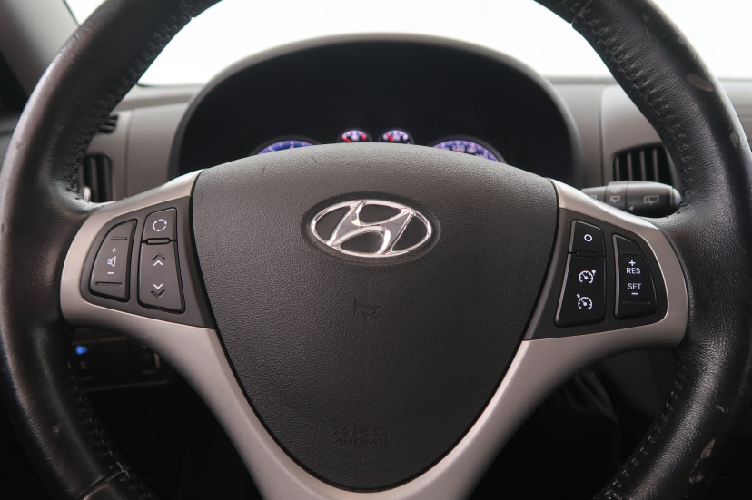 Hyundai i30, 2011