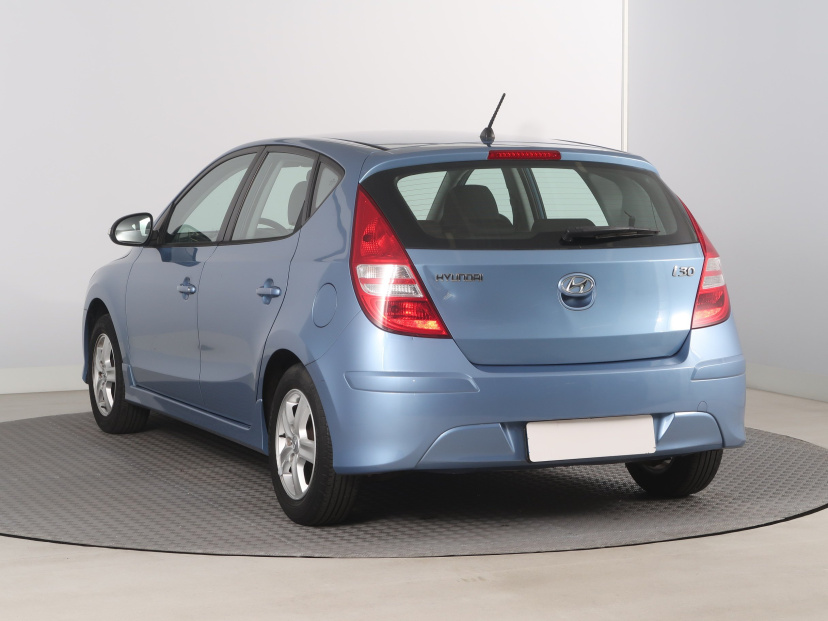 Hyundai i30, 2011