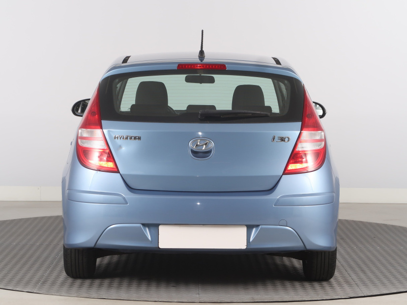 Hyundai i30, 2011