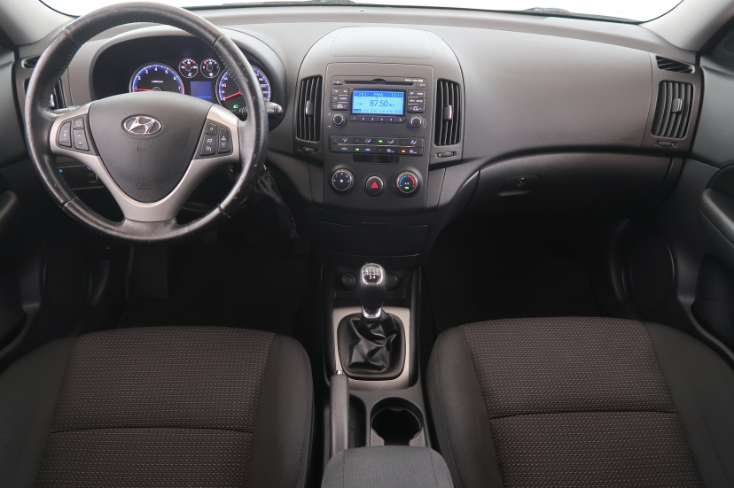 Hyundai i30, 2011