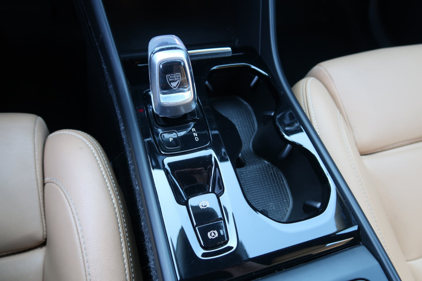 Volvo XC40, 2020