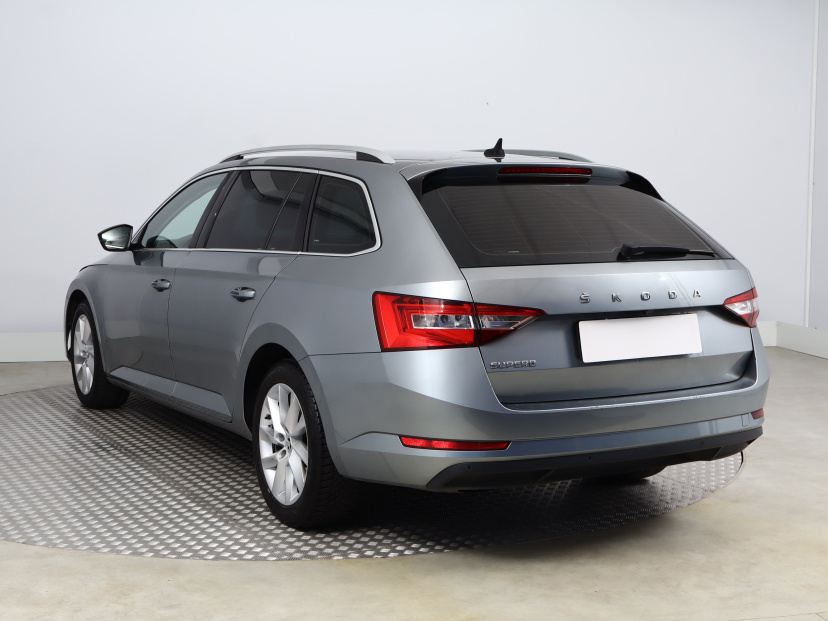 Škoda Superb, 2019