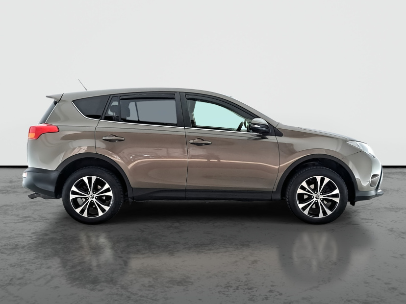 Toyota RAV 4, 2014