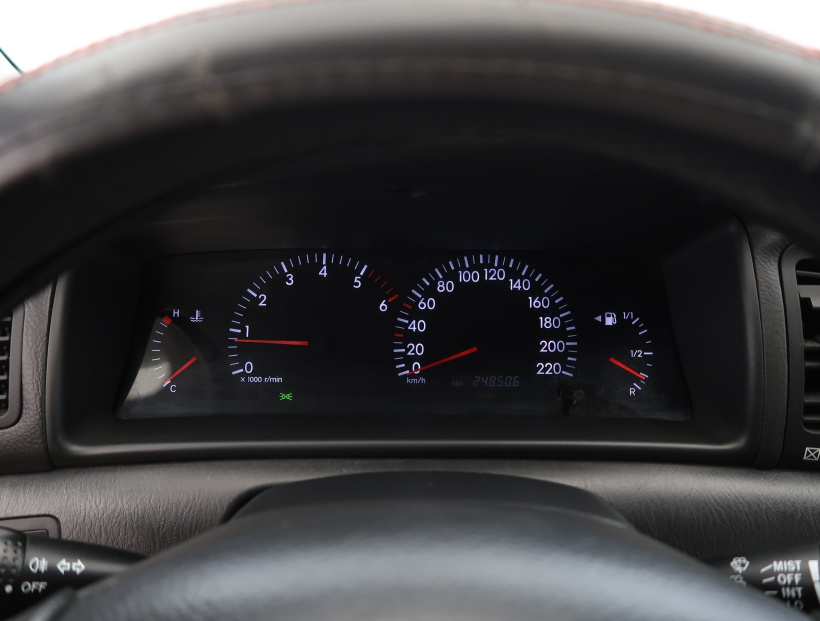 Toyota Corolla, 2004