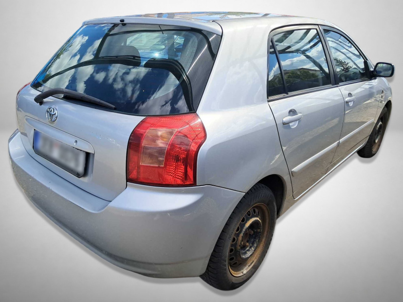 Toyota Corolla, 2004