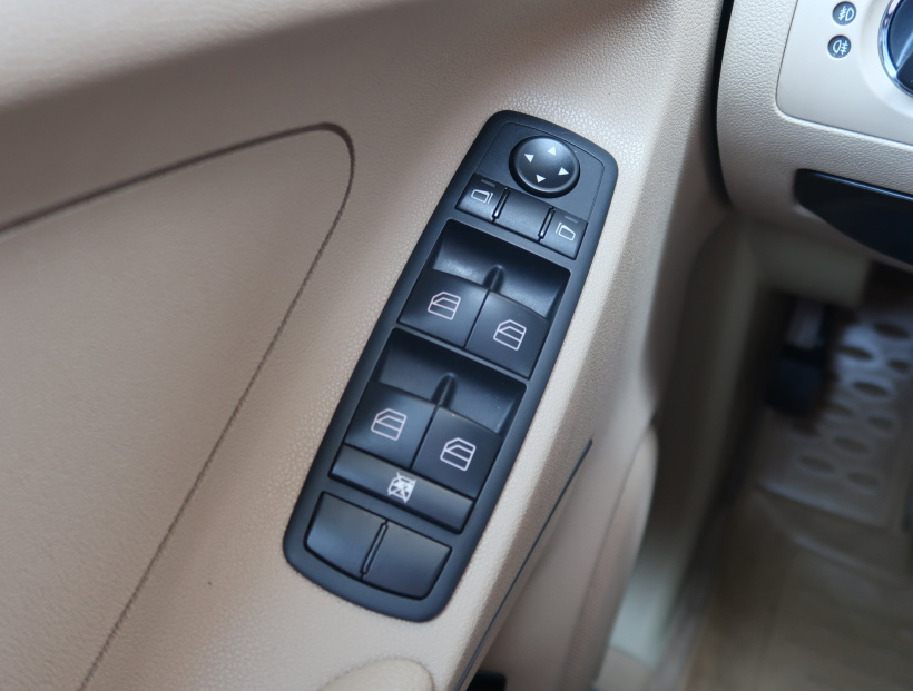Mercedes-Benz ML, 2007