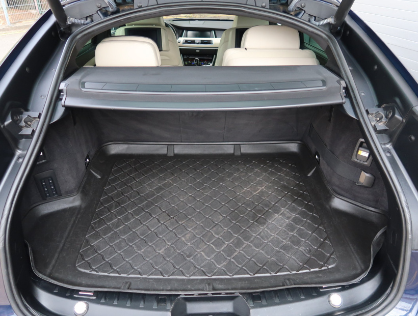 BMW 5GT, 2012