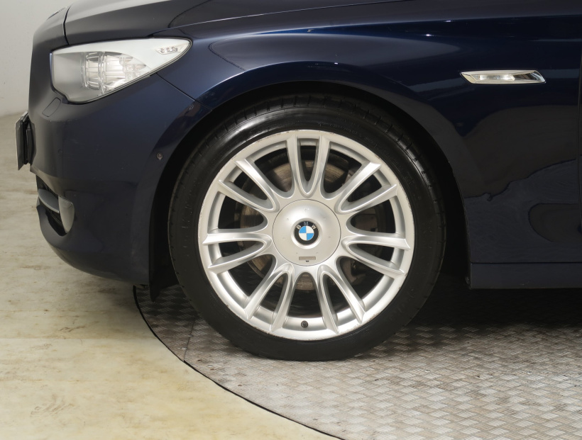 BMW 5GT, 2012