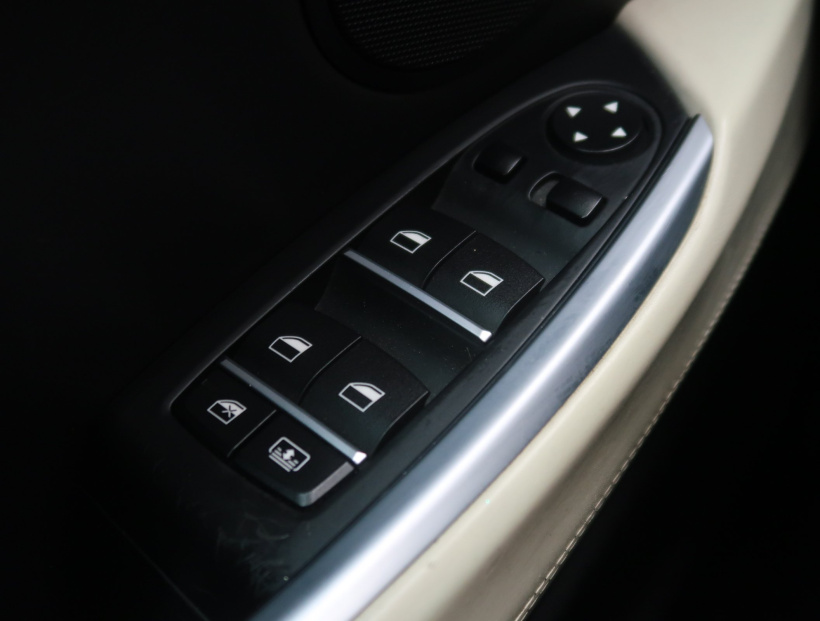 BMW 5GT, 2012