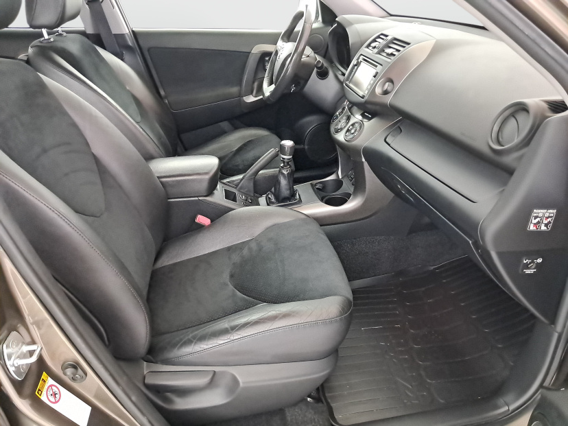 Toyota RAV 4, 2012