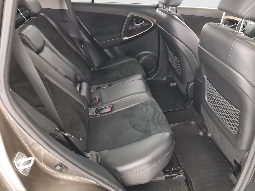 Toyota RAV 4, 2012
