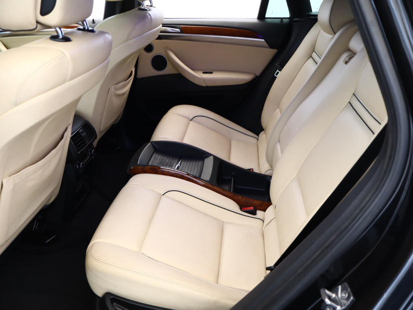 BMW X6, 2011
