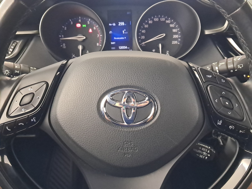 Toyota C-HR, 2017