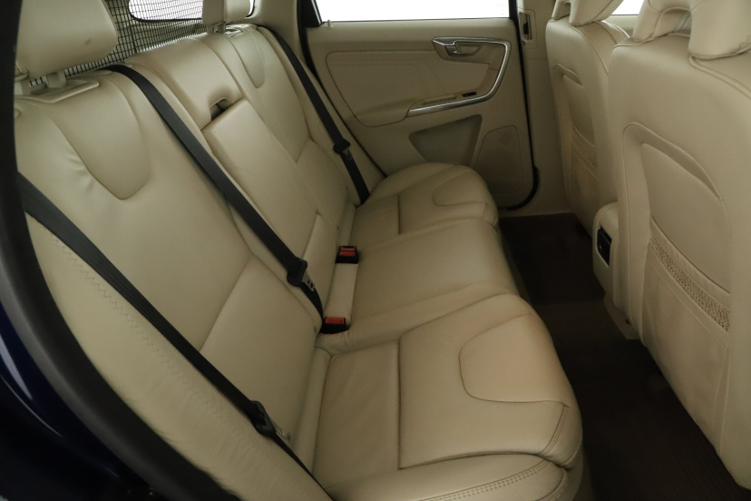 Volvo XC60, 2012