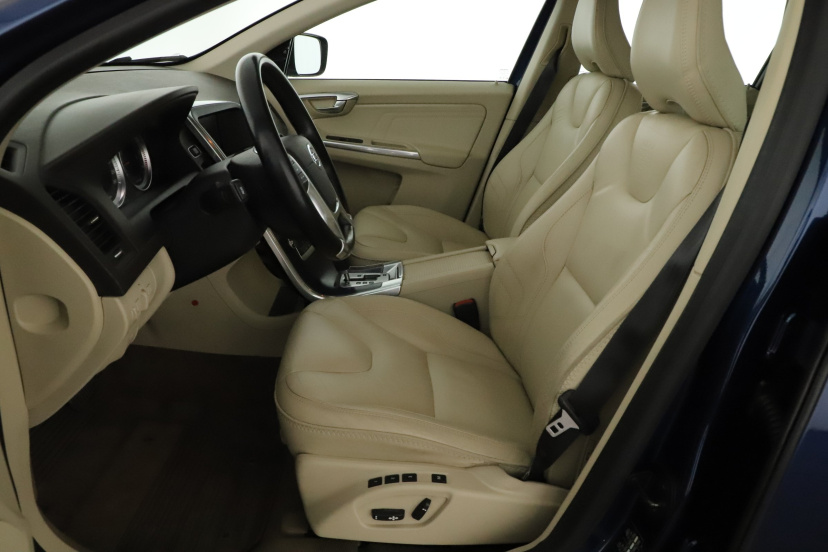 Volvo XC60, 2012
