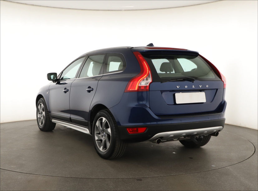 Volvo XC60, 2012