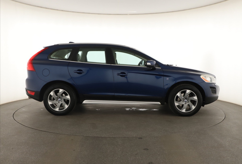 Volvo XC60, 2012
