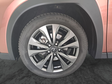 Lexus UX - 2025