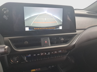 Lexus UX - 2025