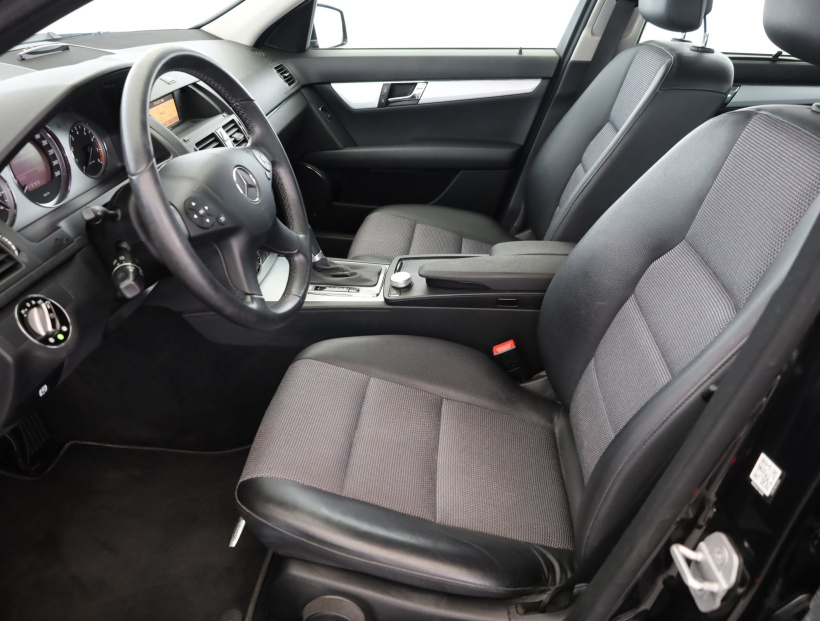Mercedes-Benz C, 2009