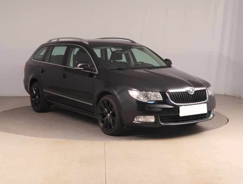Škoda Superb, 2011