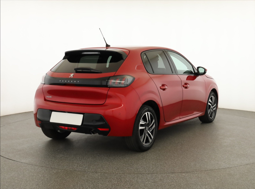 Peugeot 208, 2021