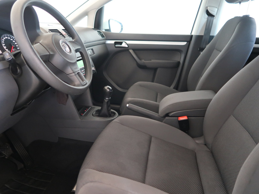 Volkswagen Touran, 2013