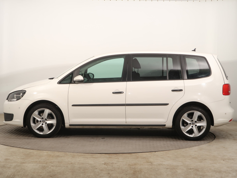 Volkswagen Touran, 2013