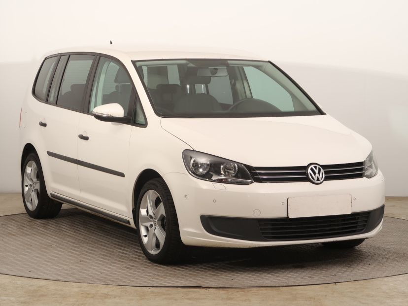 Volkswagen Touran, 2013
