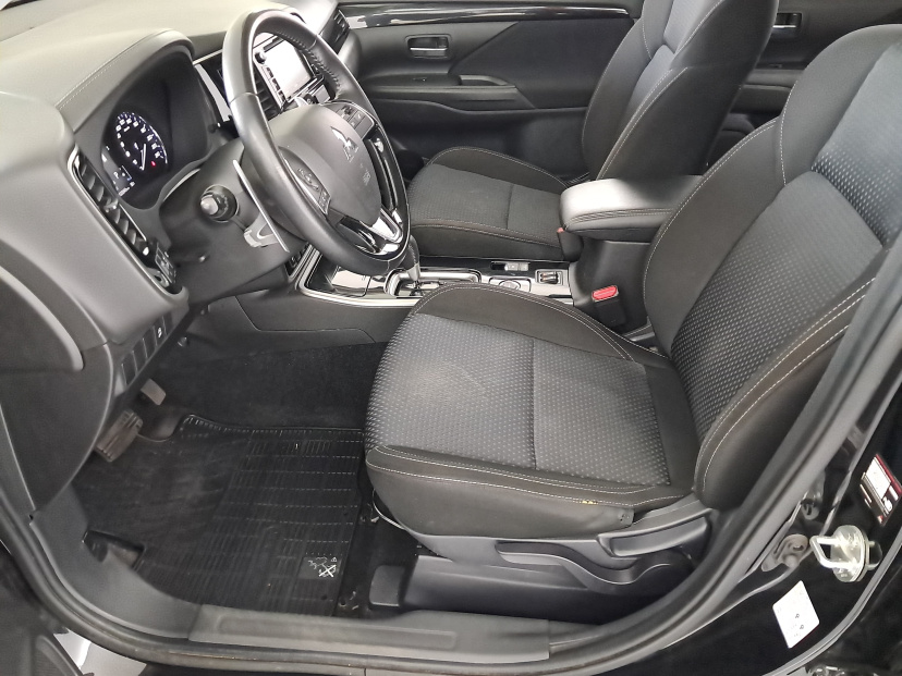 Mitsubishi Outlander, 2019