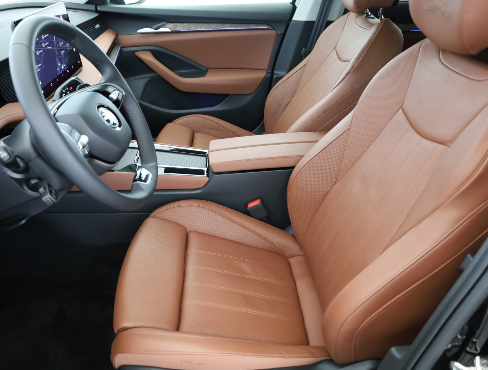 Škoda Superb - 2024
