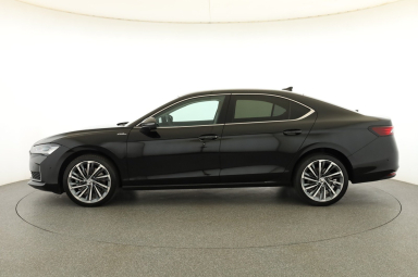 Škoda Superb - 2024
