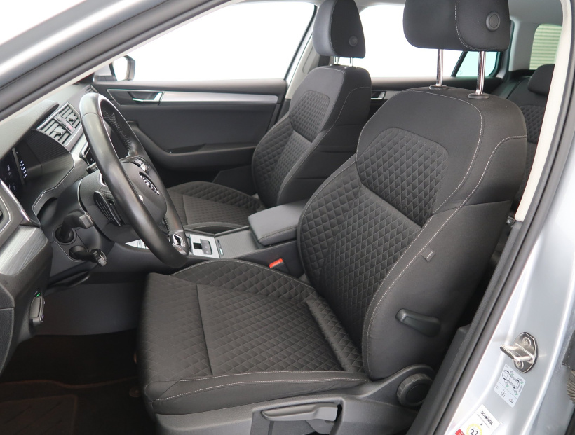 Škoda Superb, 2022