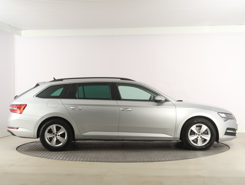 Škoda Superb, 2022