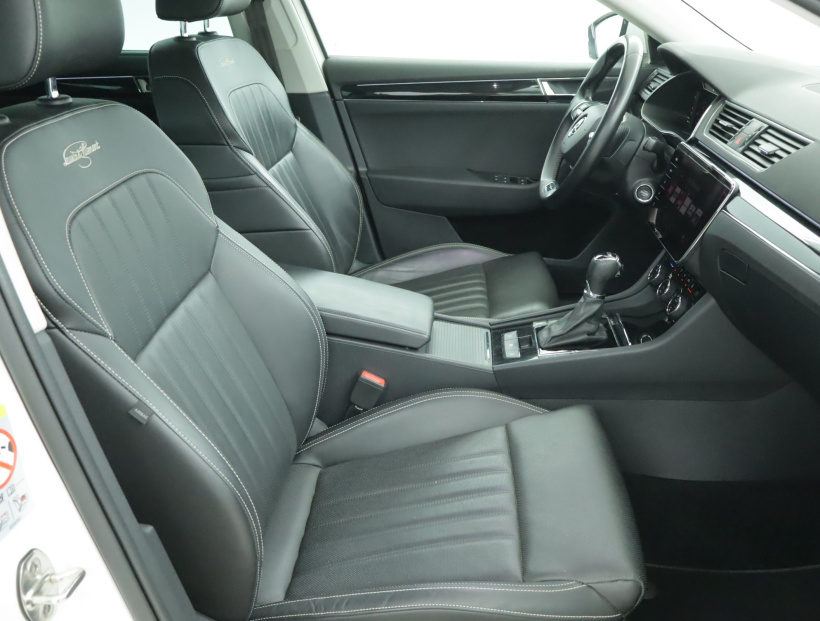 Škoda Superb, 2021